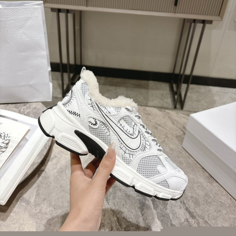 ch**an D*or casual shoes